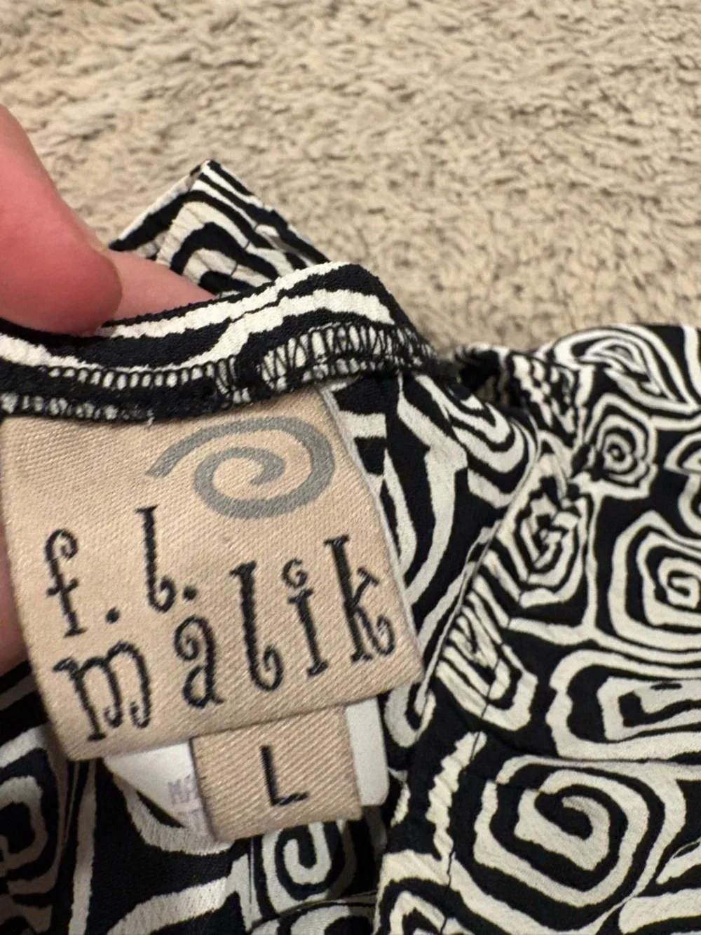 f.b. malik‎ Black & White Swirl Maxi Skirt large EUC